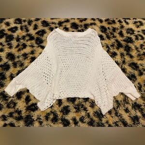 *NWOT* Express White Sweater - Size M/L